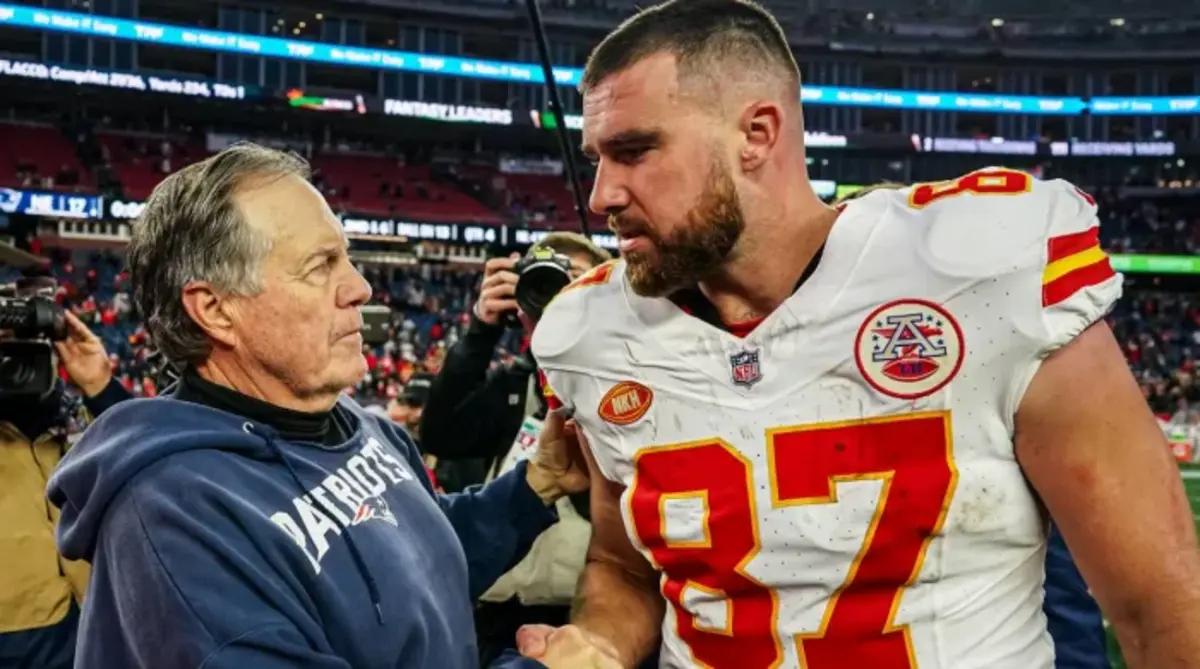 Belichick and Kelce shake hands after Sunday's game.